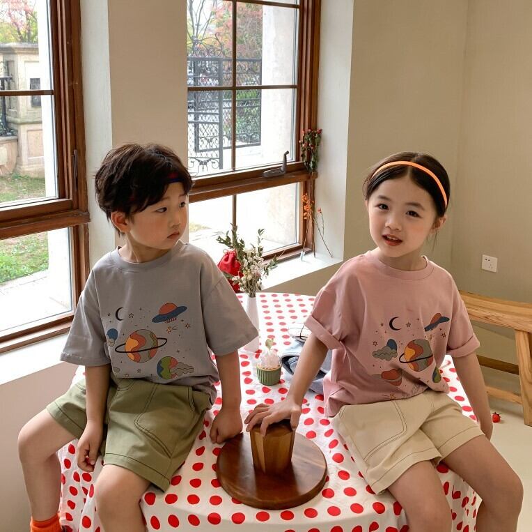 取寄》 惑星Tシャツ （全2色） KMAI 韓国子供服 トップス Tシャツ