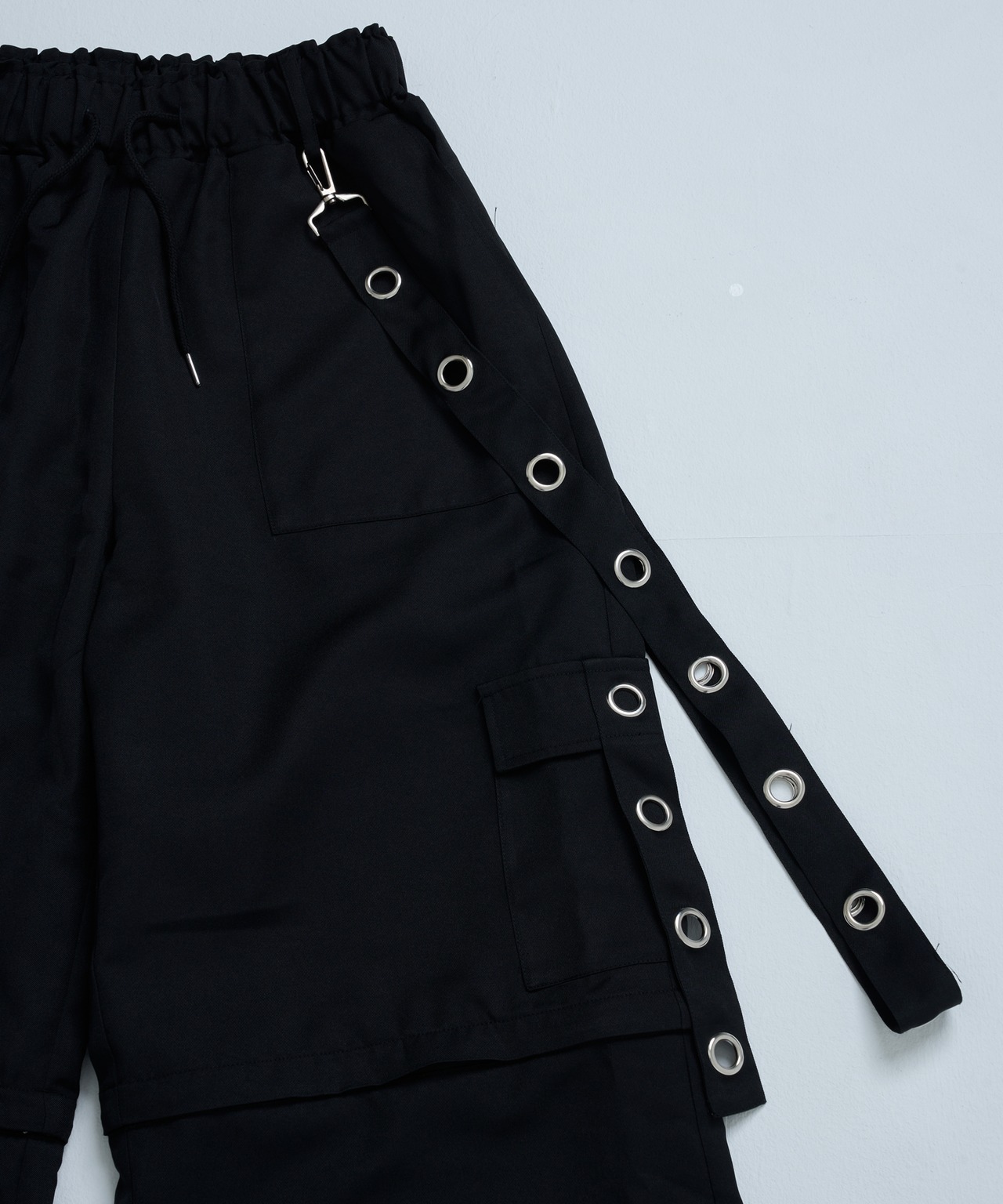 はとめベルトワイドパンツ