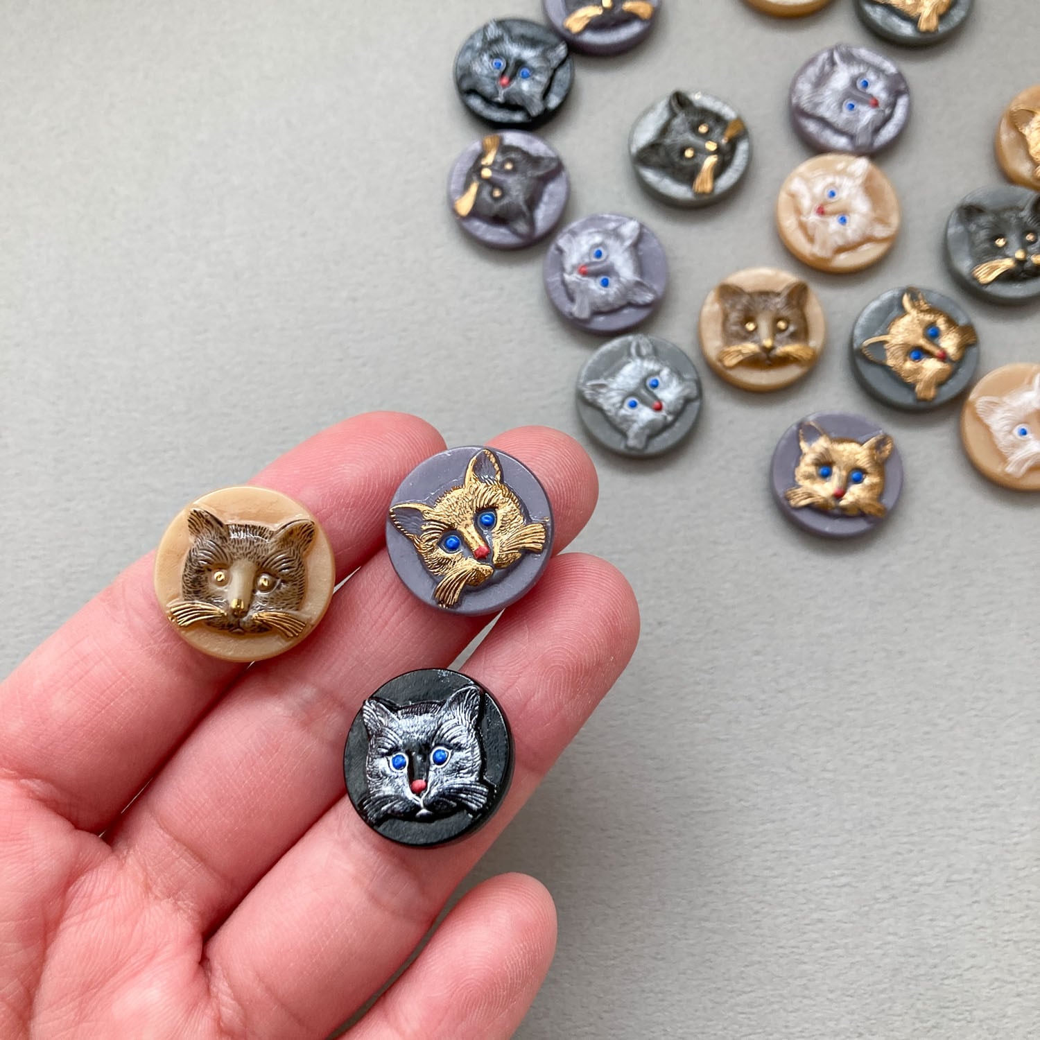 再入荷〉チェコガラスカボション-Cat | Dua-アクセサリーパーツショップ