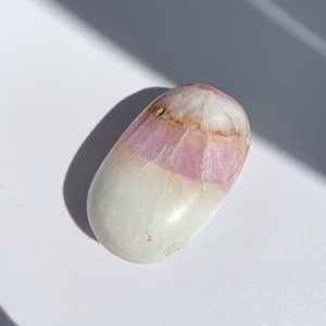 ピンクアラゴナイト パームストーン09◇Pink Aragonite Palm Stone◇天然石・鉱物・パワーストーン