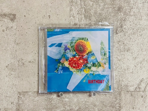 Que. / BIRTHDAY