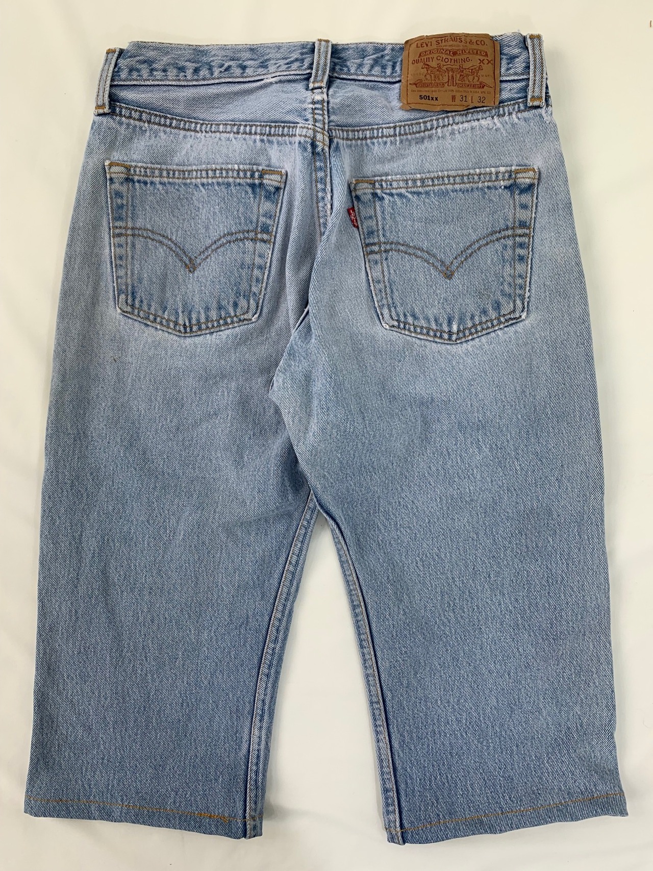 M-136 リーバイス 501 レギュラー カットオフ 古着 1998年米国製刻印524  W 74cm(ぐるり)L 40cm(股下