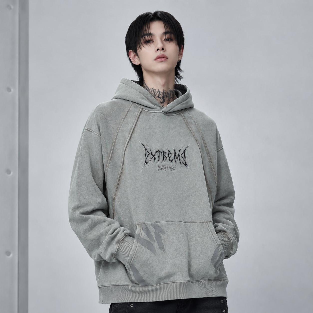Center logo distressed hoodie 0003