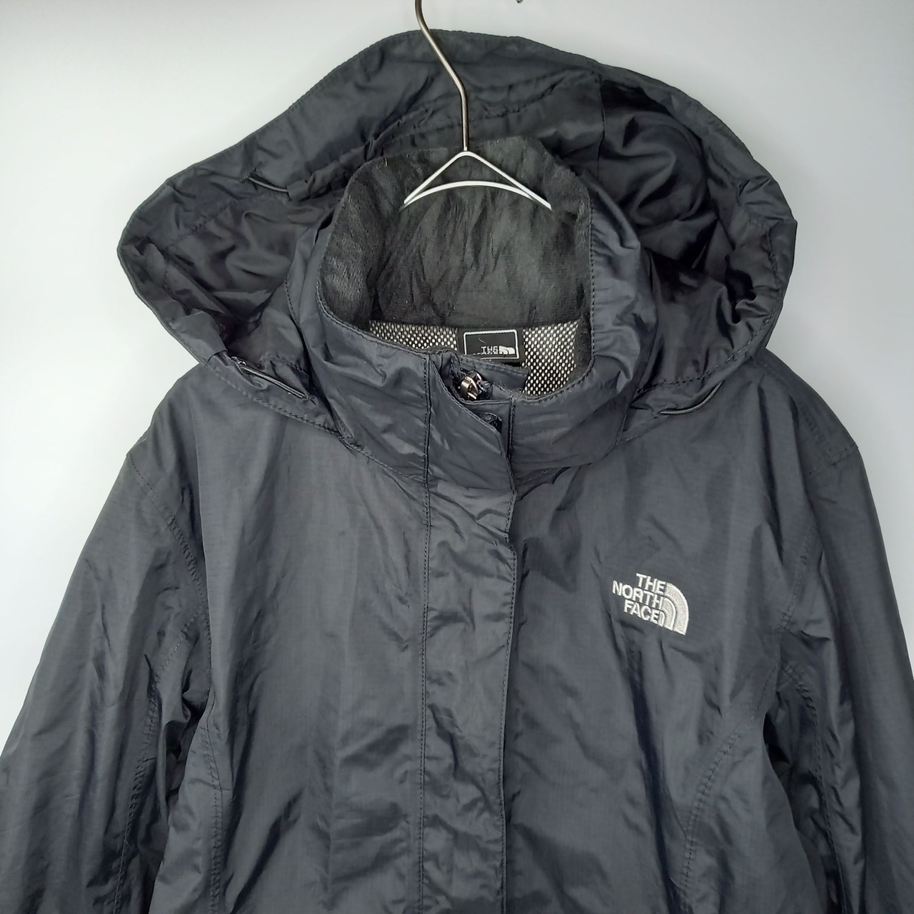 ノースフェイス　ナイロン　ソフトシェルジャケット　パーカー　刺繍ロゴ