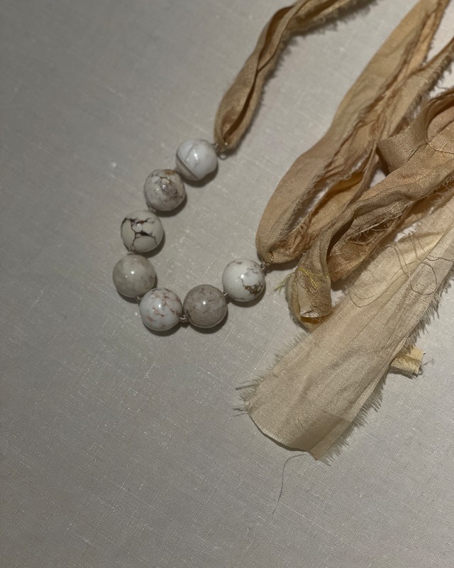 magnesite with silk cord