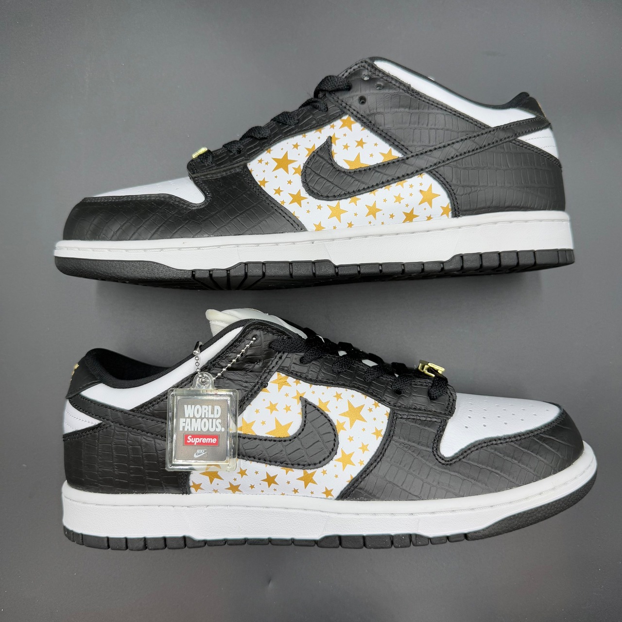 ×SUPREME NIKE SB DUNK LOW OG QS CROC SKIN GOLD STARS BLACK DH3228-102