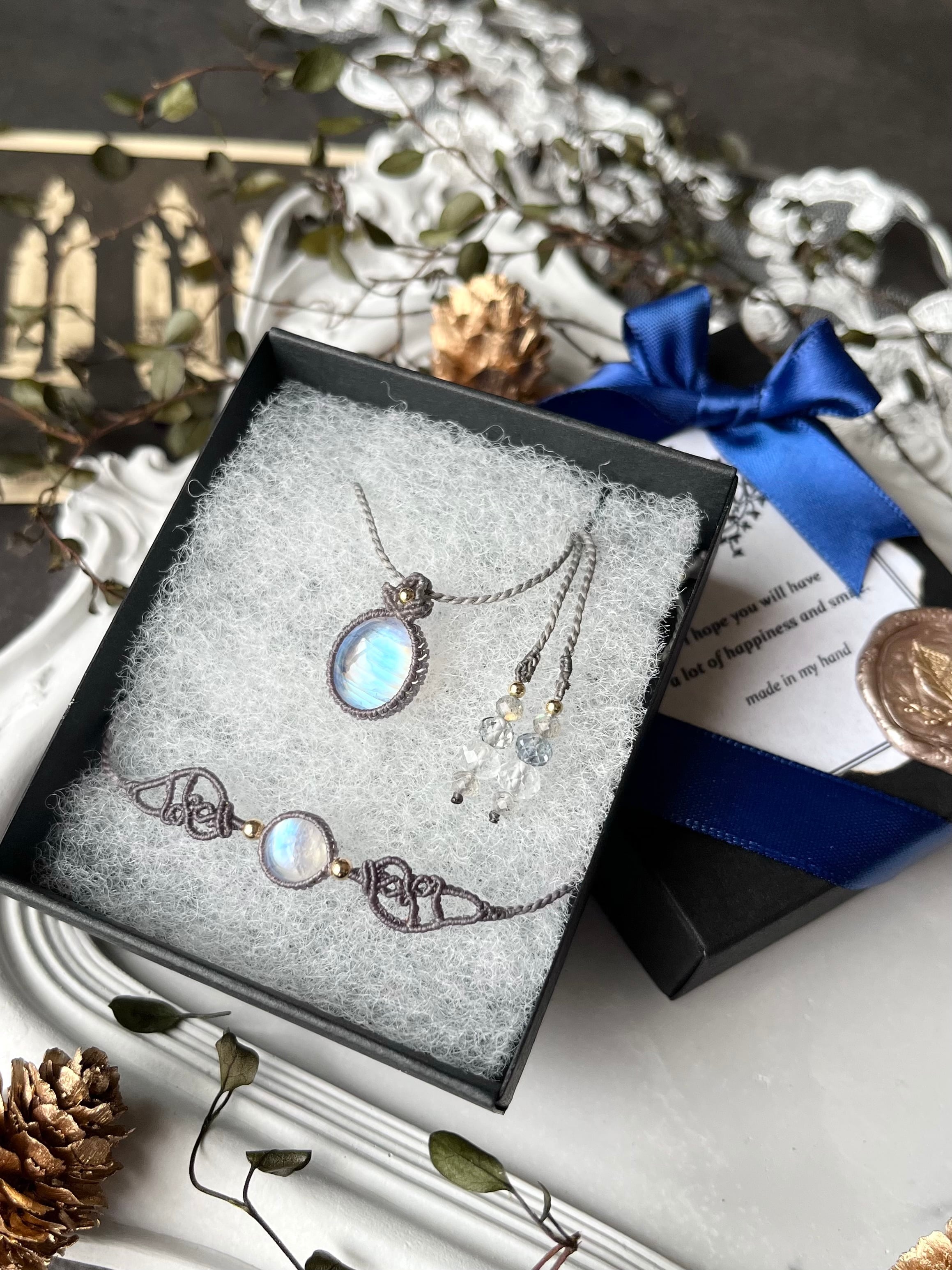 ペリドット 【シンプルminiシリーズ】 マクラメネックレス | Petal