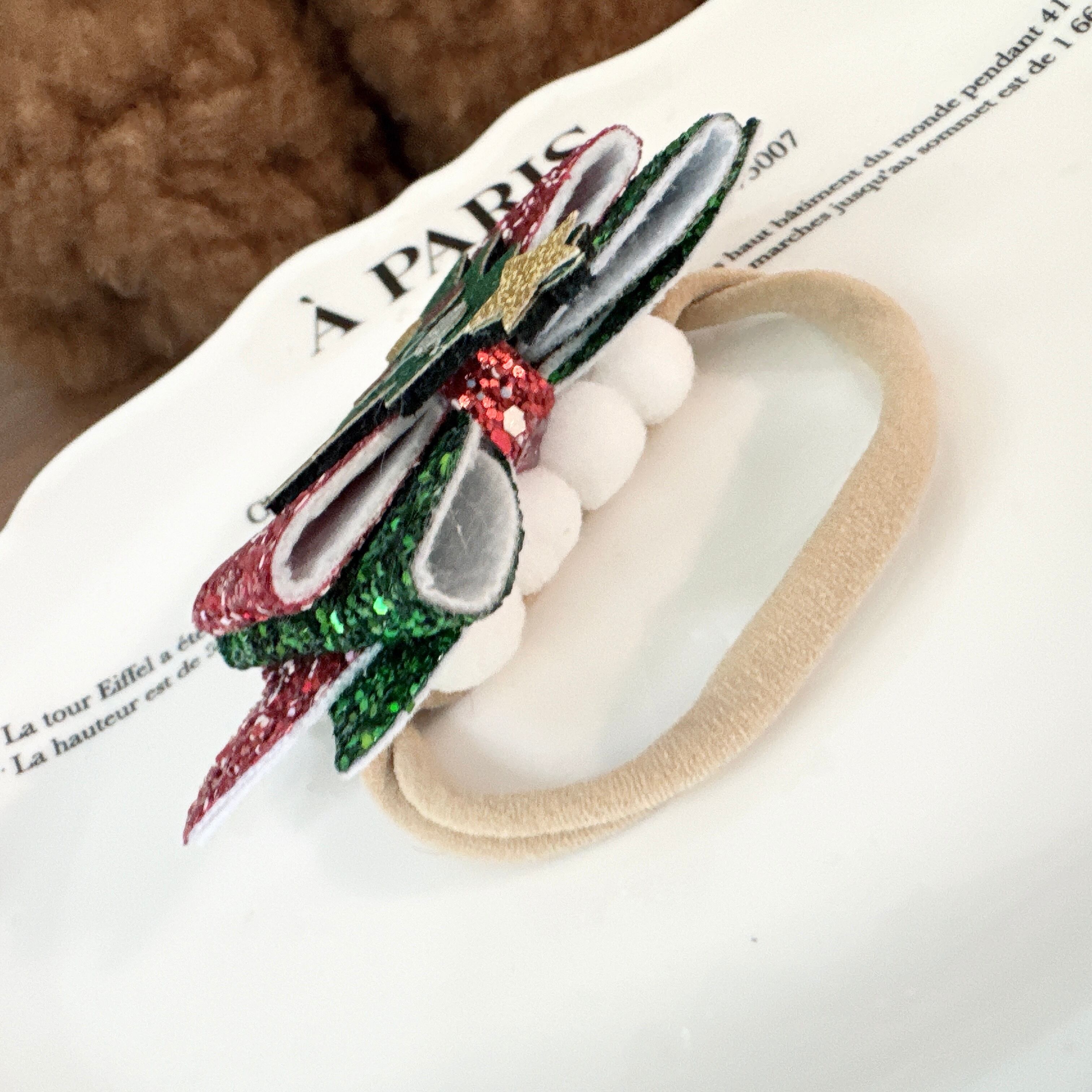 クリスマス*ツリーリボンヘアバンド(後ろ支え付き)