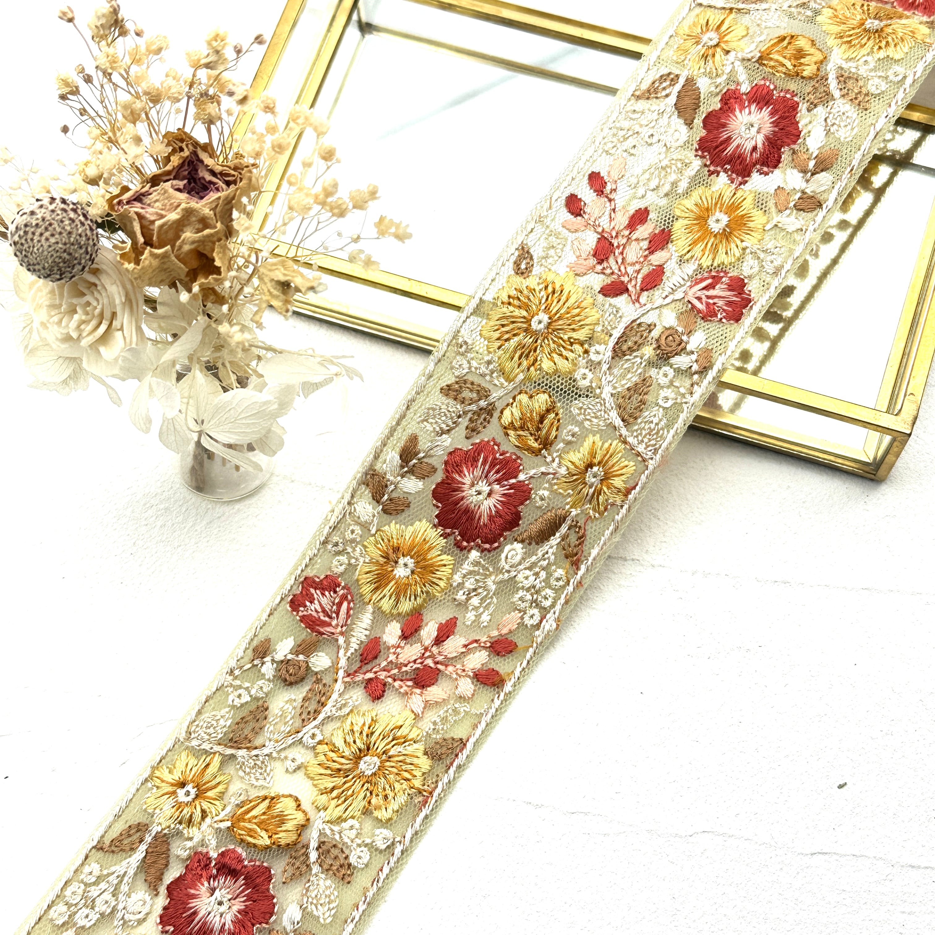 フローラルモーメント[レッドイエロー］インド刺繍リボン 1210