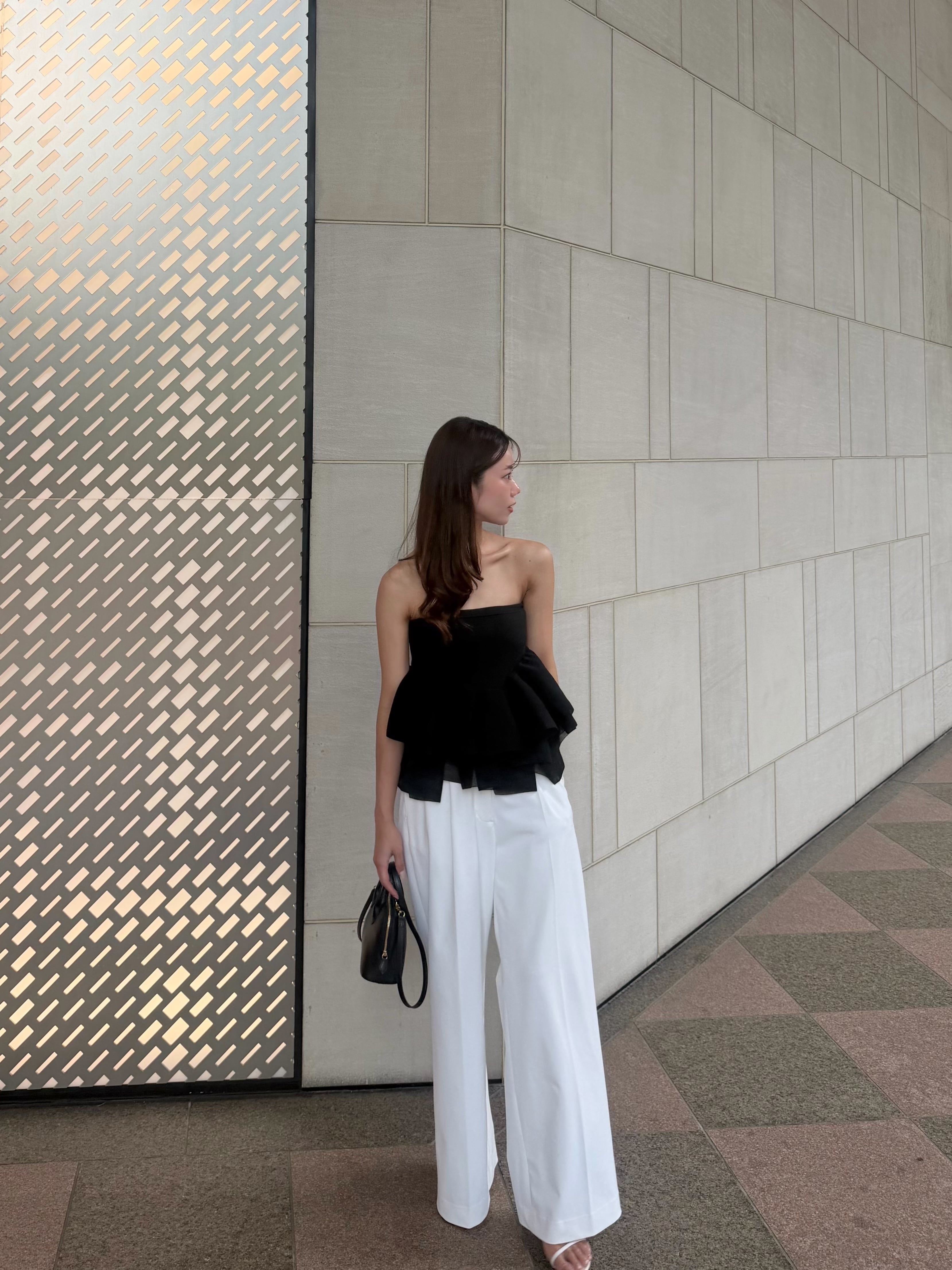 予約】tutu tops / off white (8月中旬発送予定) | HYEON