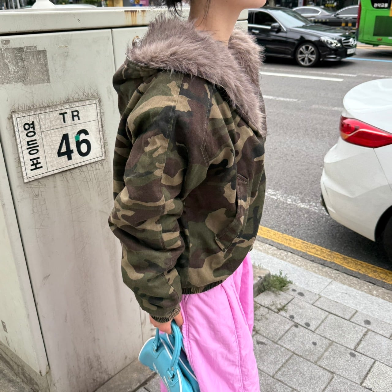 迷彩柄ボリュームファーフード付きブルゾンジャケット_LN03551 | lanan