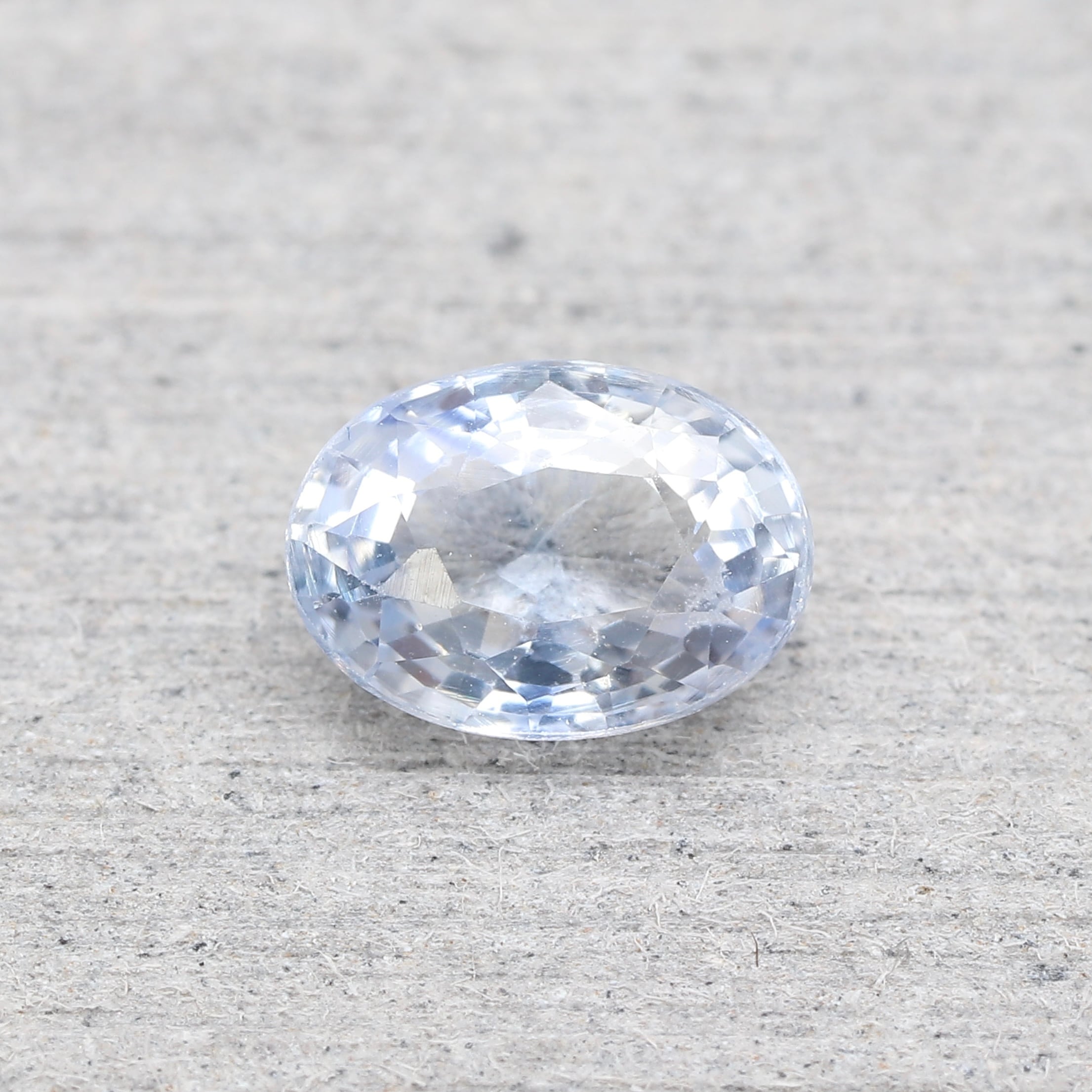 チタニア 合成ルチル 4.16ct ラウンド | Pay ID