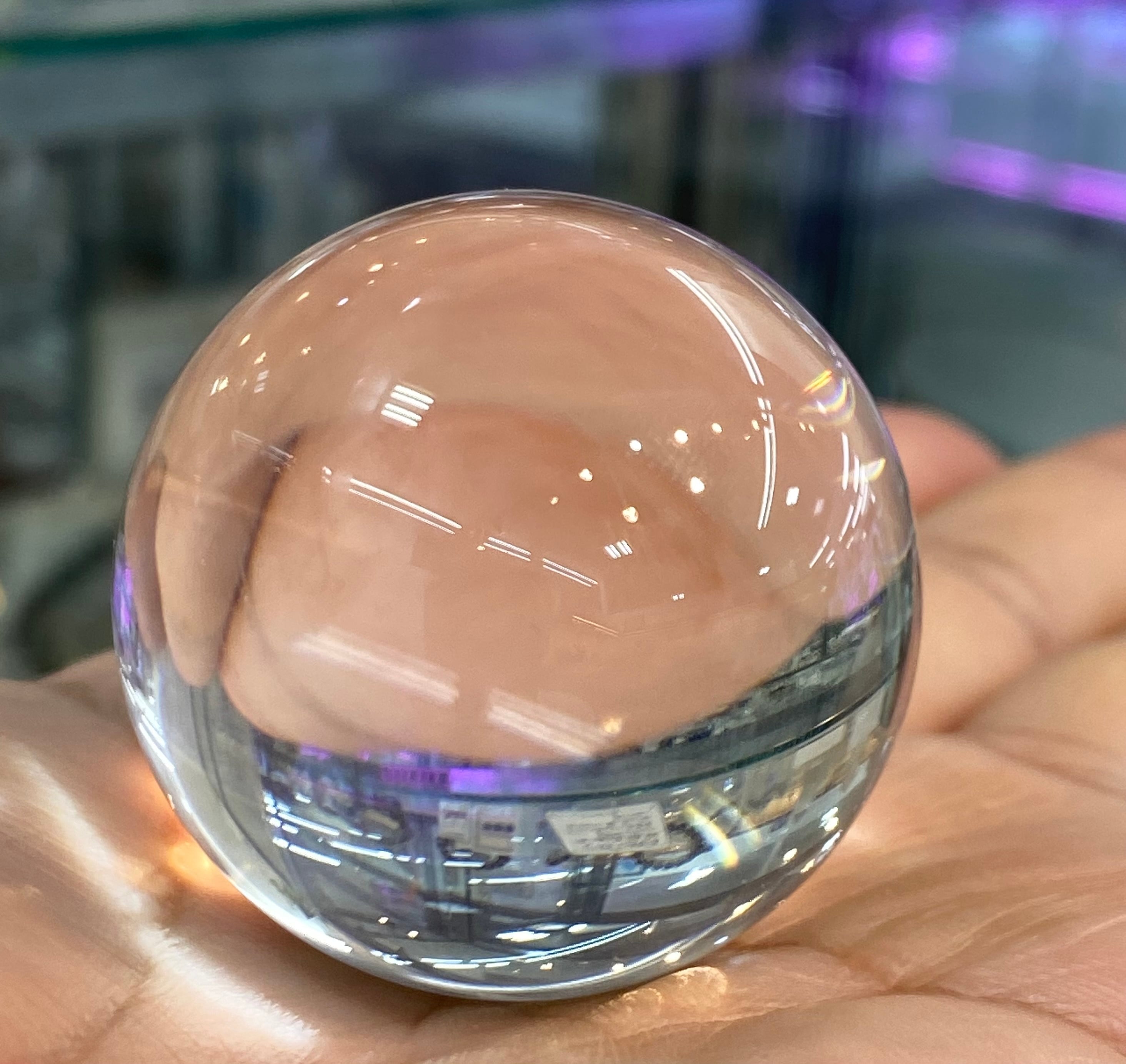 ★本水晶玉 保証書付 無垢玉桐箱入 不純物無し無色透明 丸玉 約5.5cm★ AAA級 無色透明無垢！最高級天然本水晶玉 ☆41mm ロッククリスタル丸