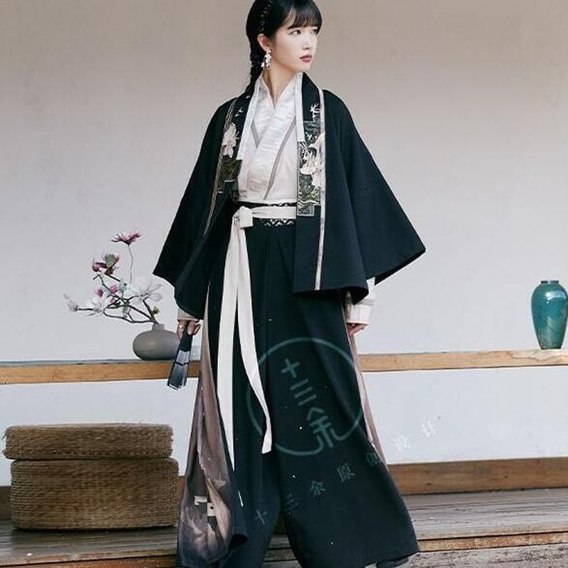 8e0e15af6455670bf922f300155875