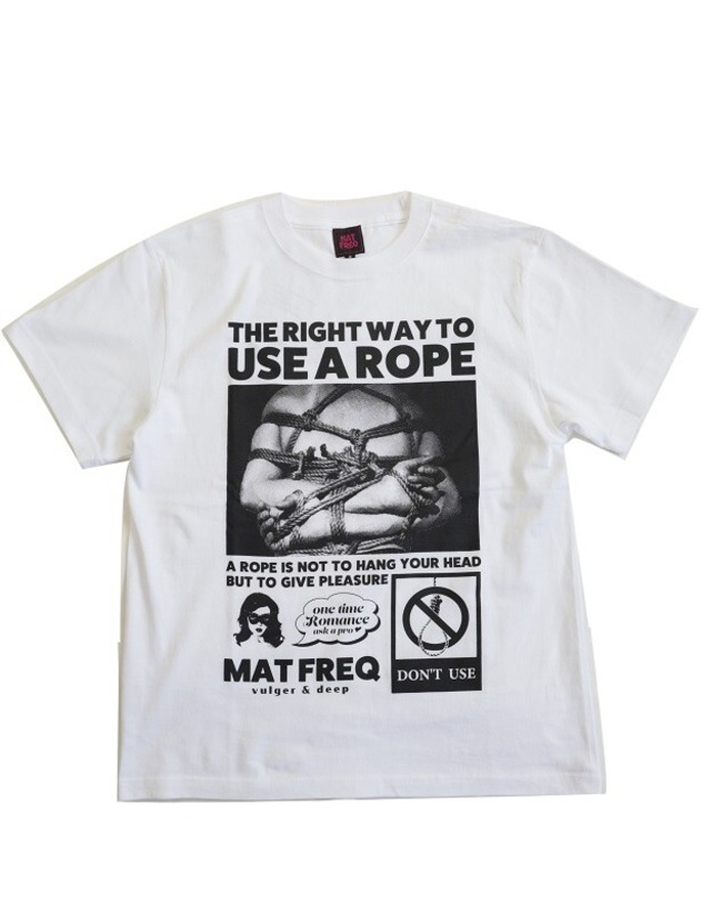 MAT FREQ(マットフレック)  ～“ROPE”FRONT PRINT TEE～