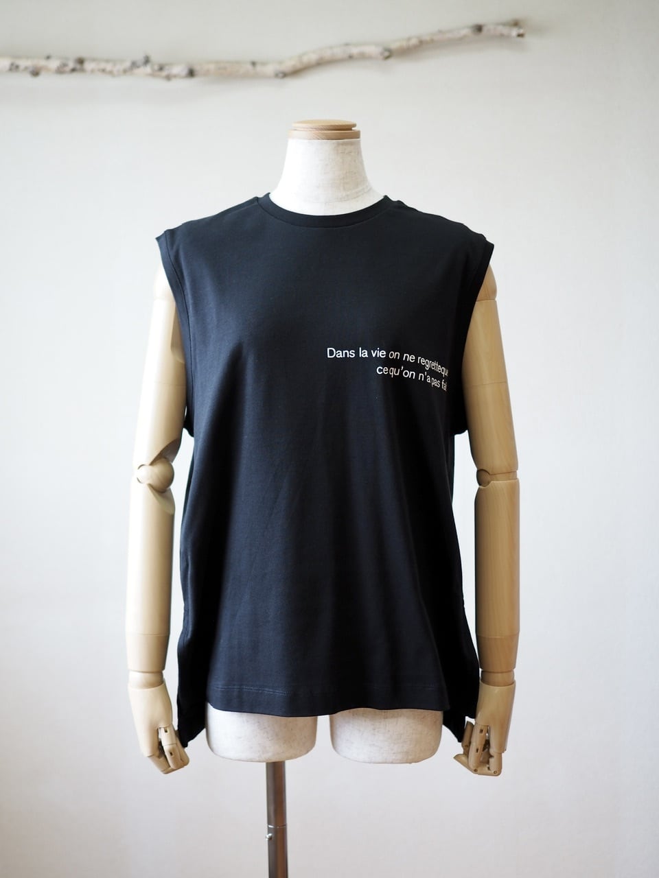 ロゴタンクTシャツ <ブラック>