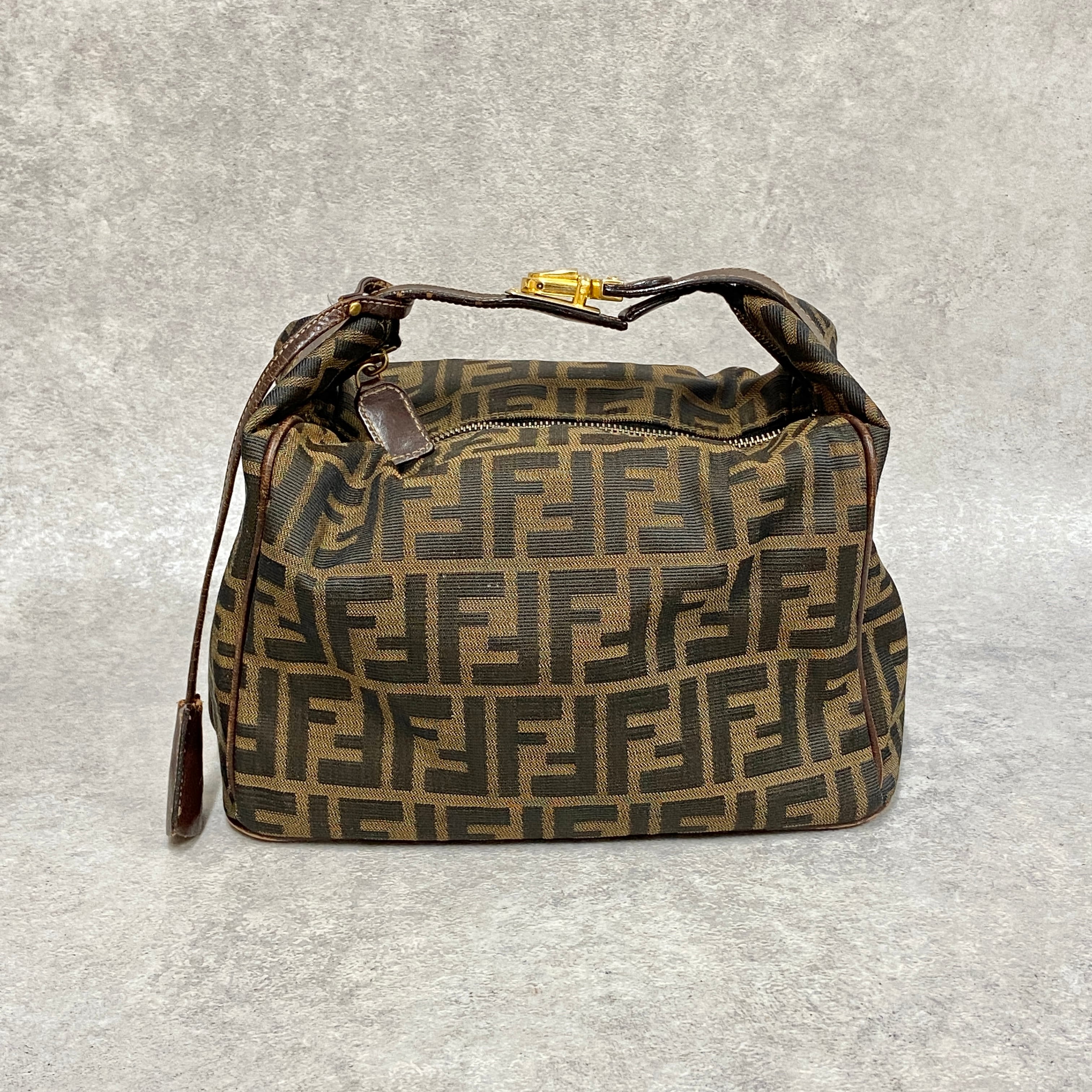 良品 FENDI 2534 フェンディ ハンドバッグ  ズッカ柄  ブラウン