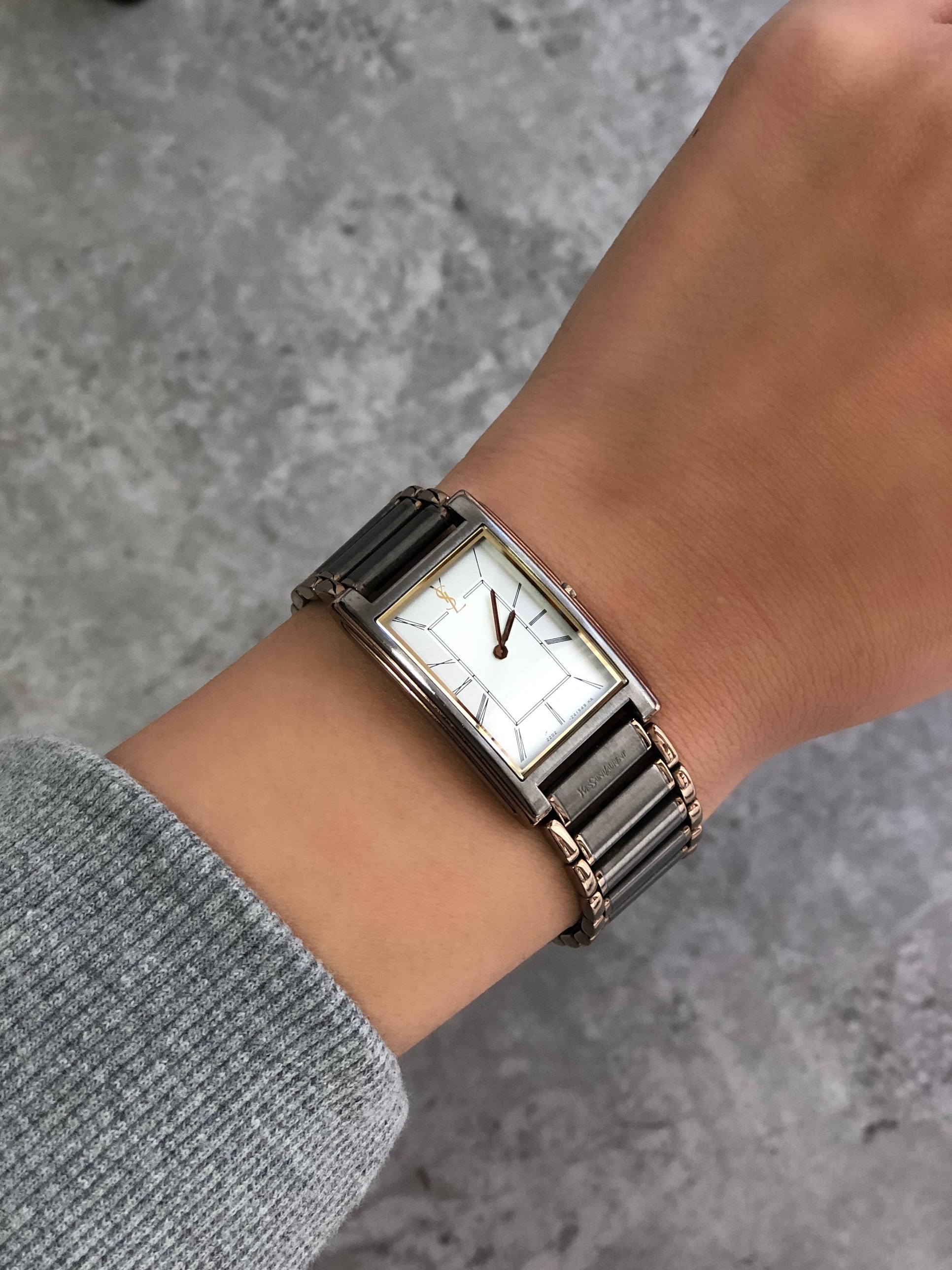 Yves Saint Laurent イヴ・サンローラン 腕時計 シルバー