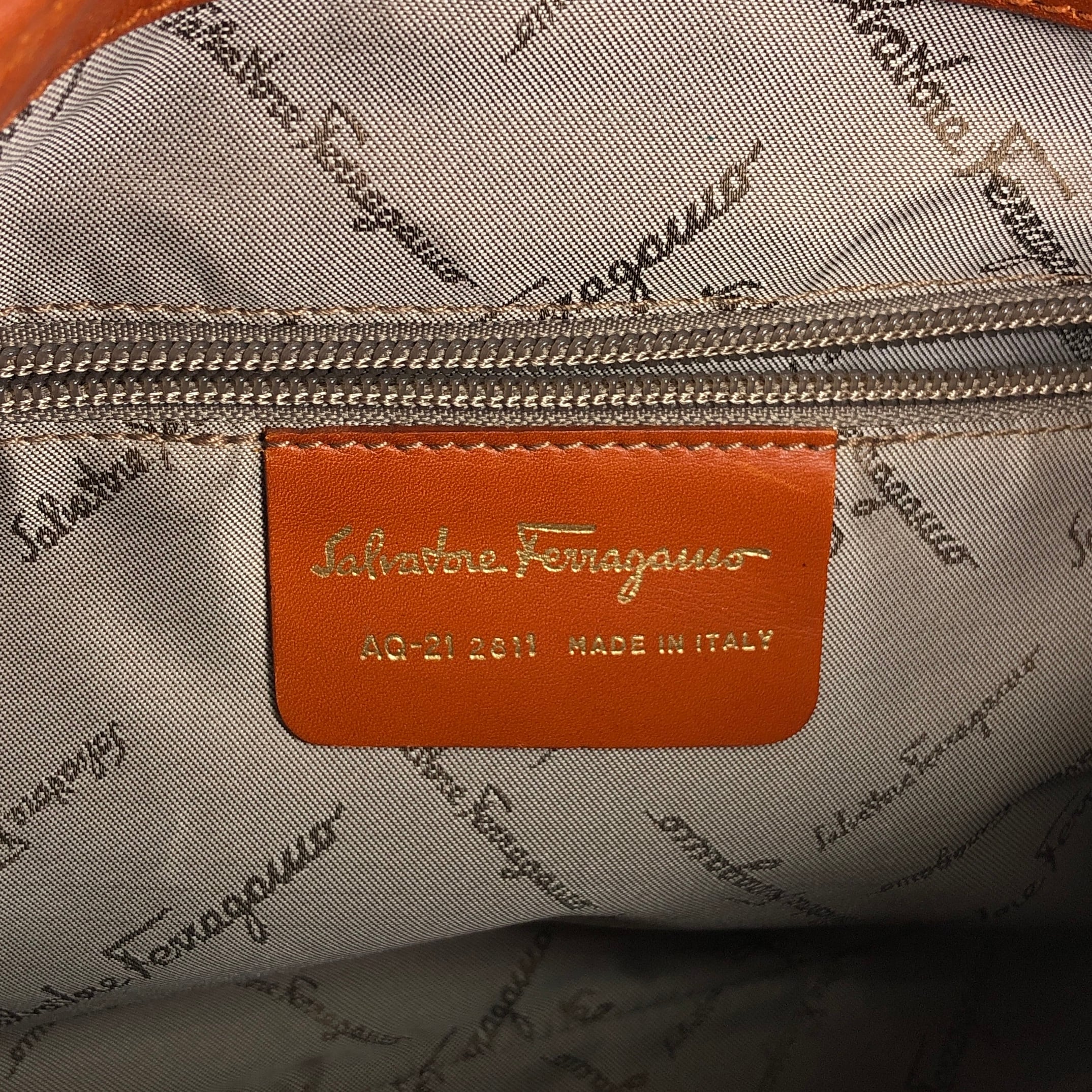 Salvatore Ferragamo サルヴァトーレ フェラガモ ショルダーバッグ