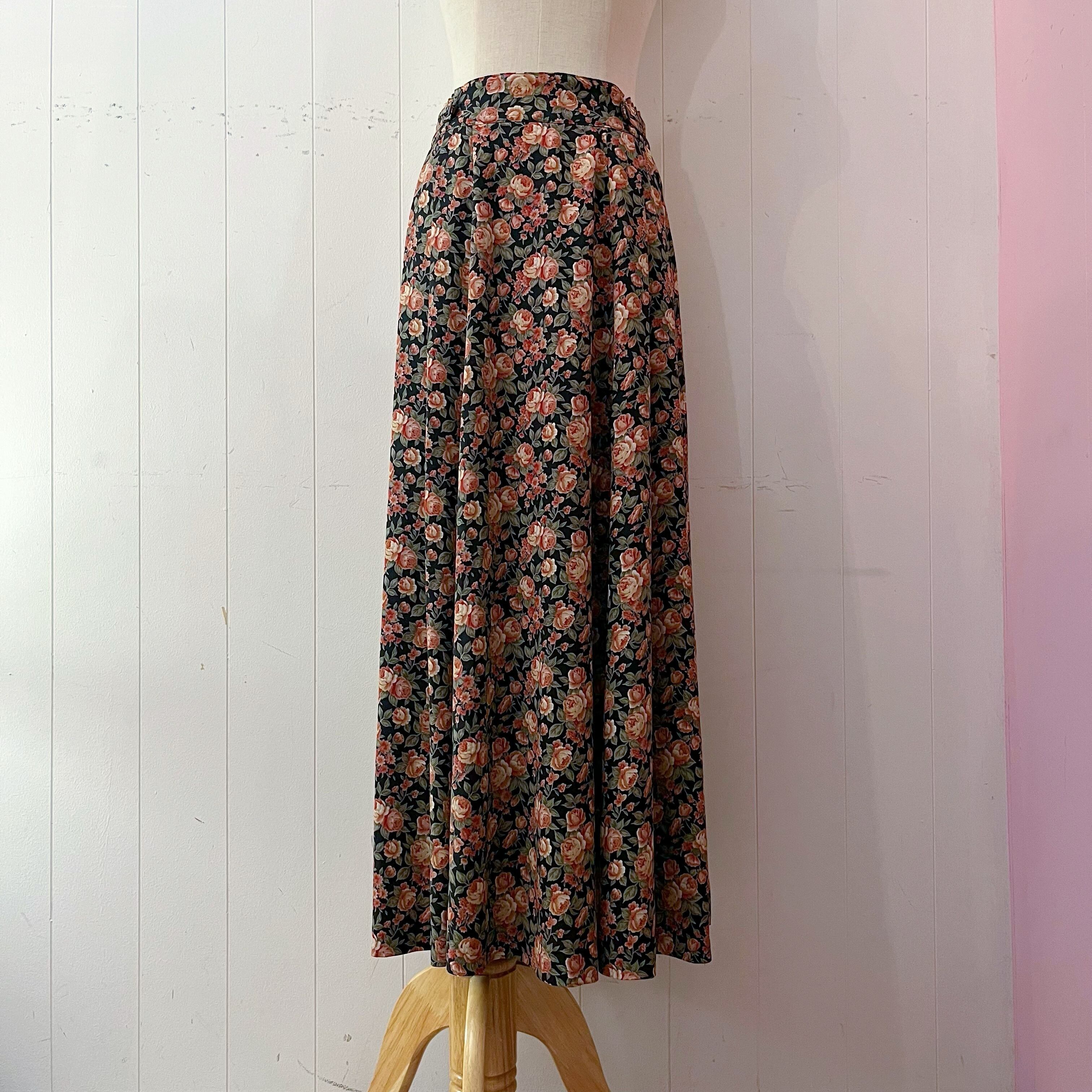 waist ribbon rose tuck flare skirt