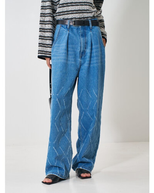 Y261-31001] LASER CUT WIDE DENIM【yenn】