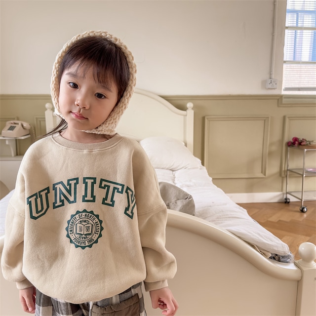 【BABY&KID】冬新作ミニマリズム英字フリーストレーナー