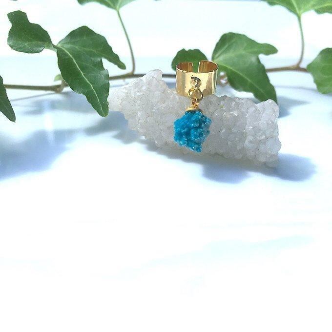 【一点物】✦⋆.青い星屑⋆.カバンサイト原石イヤーカフ⋆.·⋆.·✦