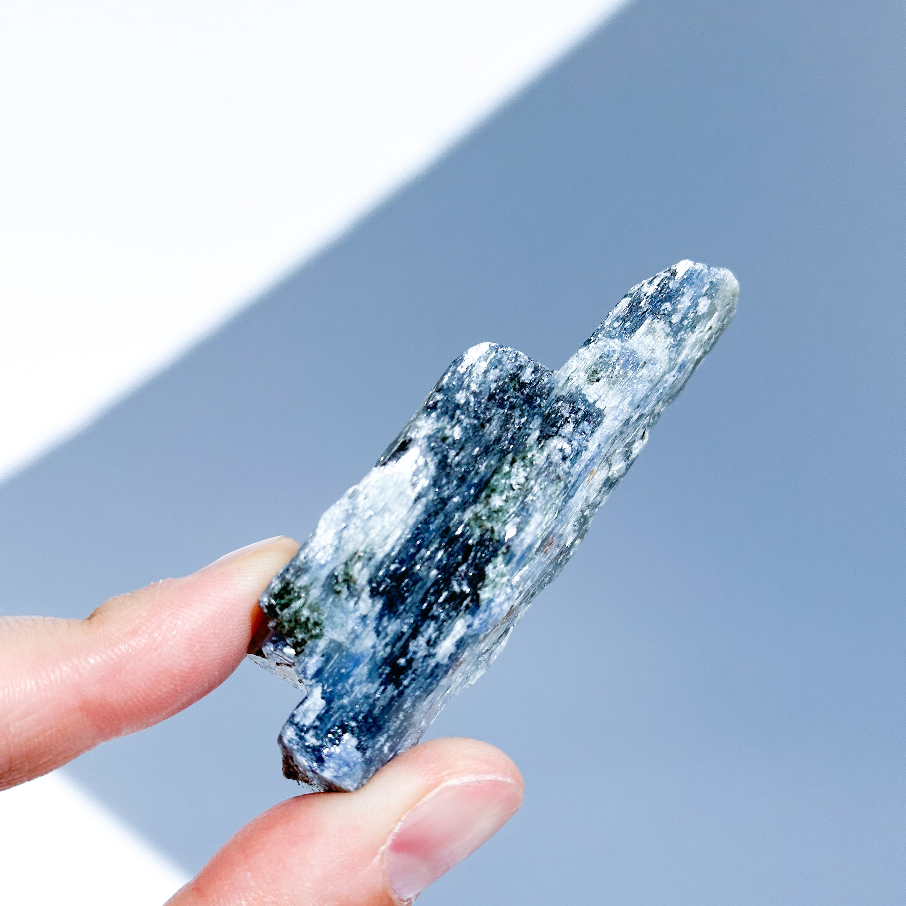 カイヤナイト 原石43◇ Kyanite ◇天然石・鉱物・パワーストーン