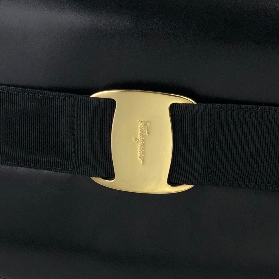 Salvatore Ferragamo サルヴァトーレ フェラガモ ショルダーバッグ