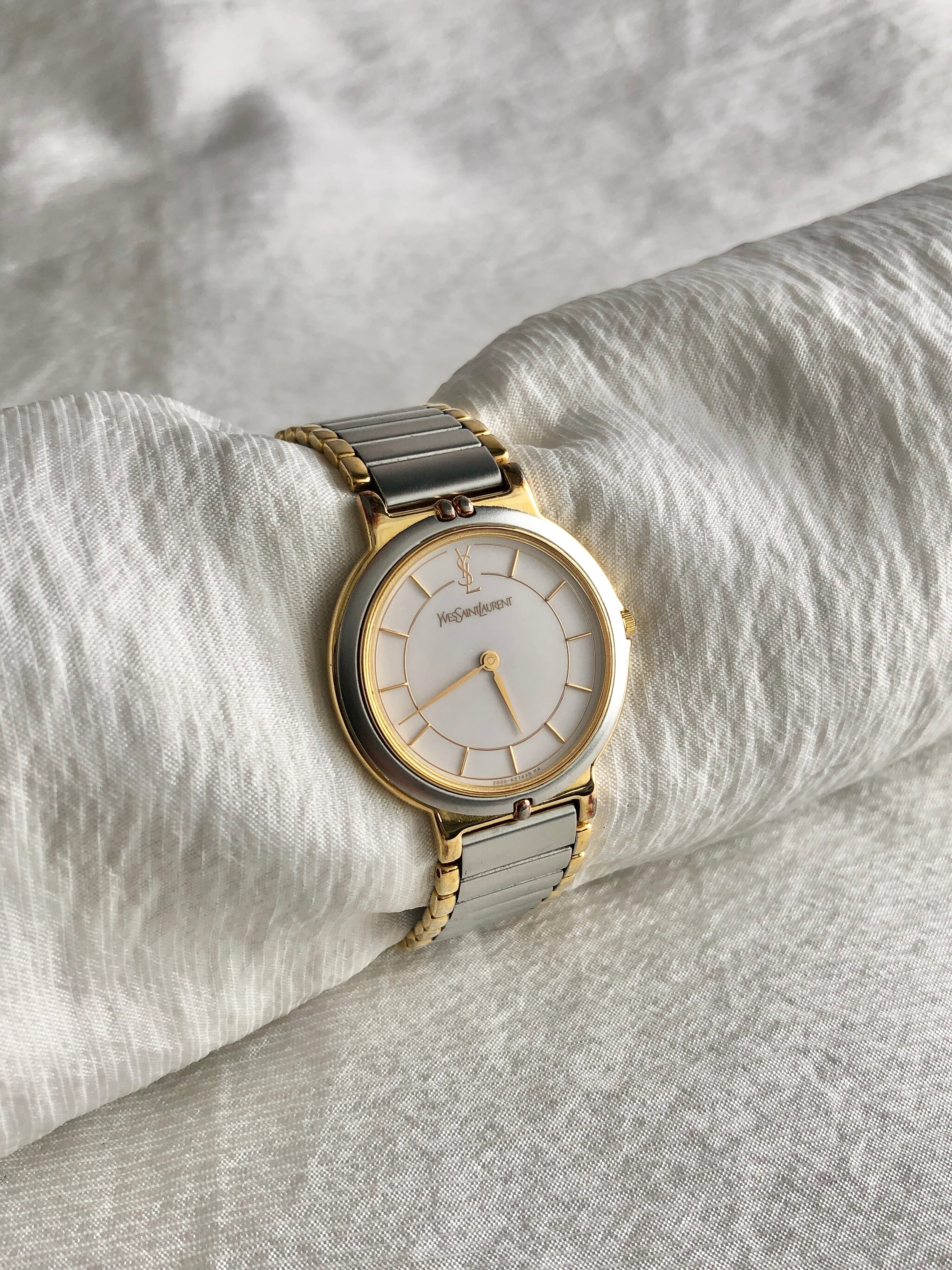 Yves Saint Laurent イヴ・サンローラン 腕時計 シルバー×ゴールド YSL ステンレススチール クウォーツ 2823-268440 Yo vintage ヴィンテージ オールド zdikrb