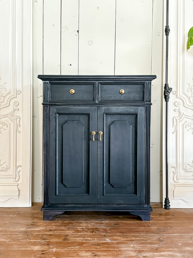 アンティーク調キャビネット2dr2dw (艶ありブラック・店舗什器)W800 輸入住宅向け家具