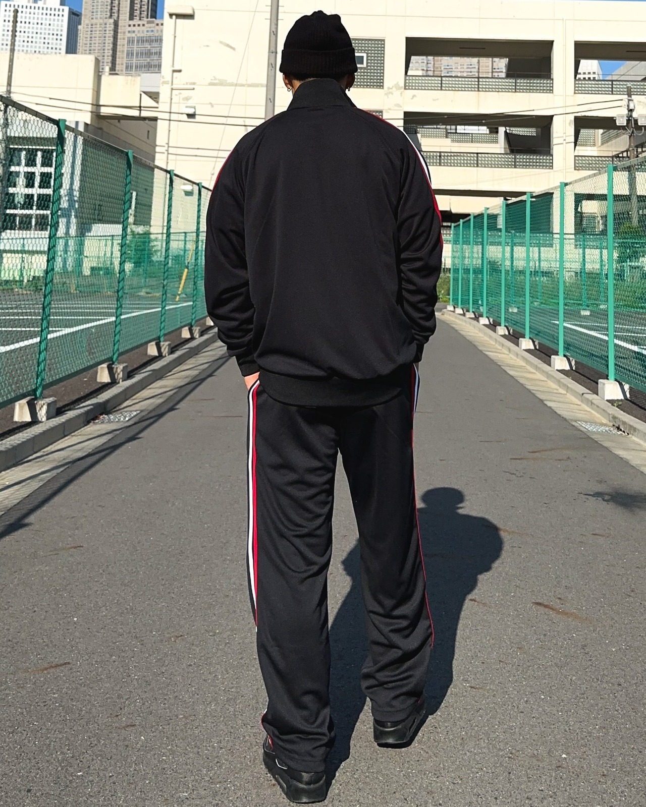 BASIC ONE POINT TRACK PANTS - BLACK / RED / WHITE