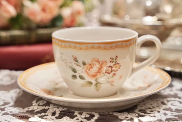 【Noritake × The National Trust】ノリタケ ザ・ナショナルトラスト Virginian Rose ヴァージニアンローズ 9381L ティーカップ＆ソーサー オレンジ 廃盤 ヴィンテージ