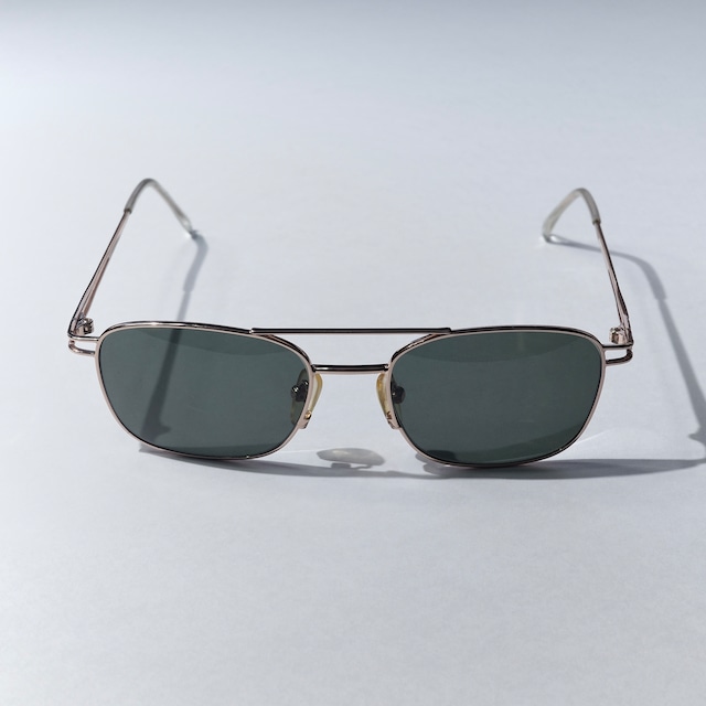"DKNY" SQUARE SUNGLASSES