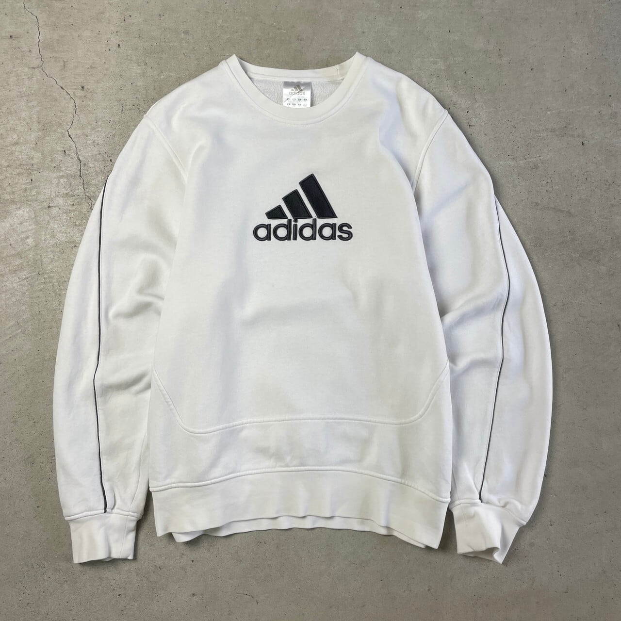 adidas トレーナー スウェット - トップス