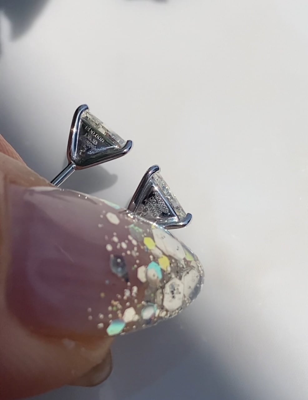 K18WG天然ダイヤモンド♡トリリアントカット×ピンクダイヤ添えピアス