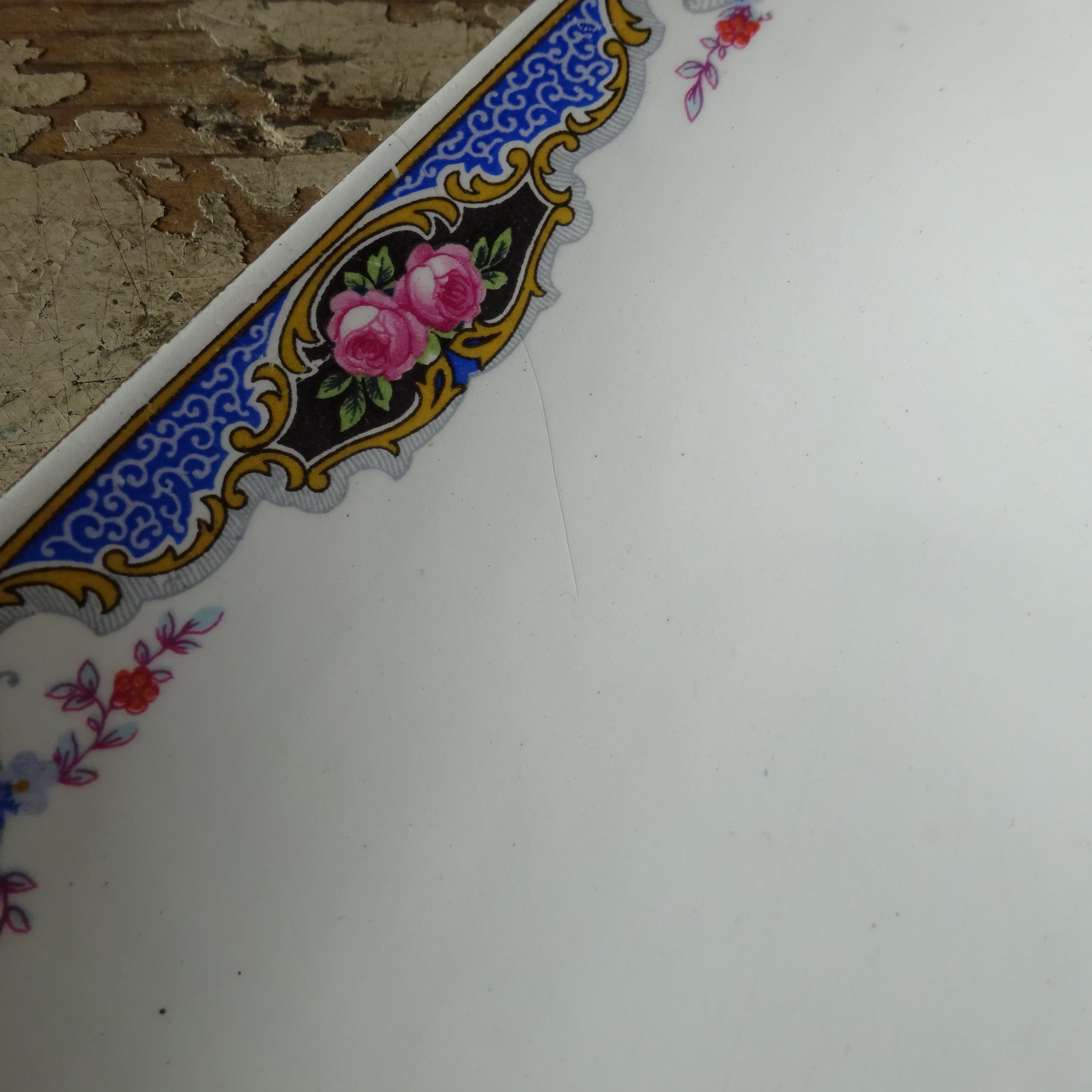 ☆SARREGUEMINES ET DIGOIN décor《Petites Roses》RAVIER (B)