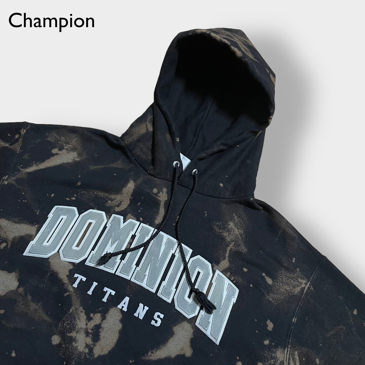 champion タイダイ柄 DOMINION TITANS ドミニオン高校 刺繍ロゴ パーカー プルオーバー スウェット フーディー チャンピオン M us古着