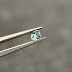 カラーチェンジジルコン 4.6x4.5mm, 0.64ct, ミャンマー産