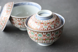 伊万里焼 色絵 壺垂花瓔珞文 蓋茶碗 通りもの/Imari covered bowl