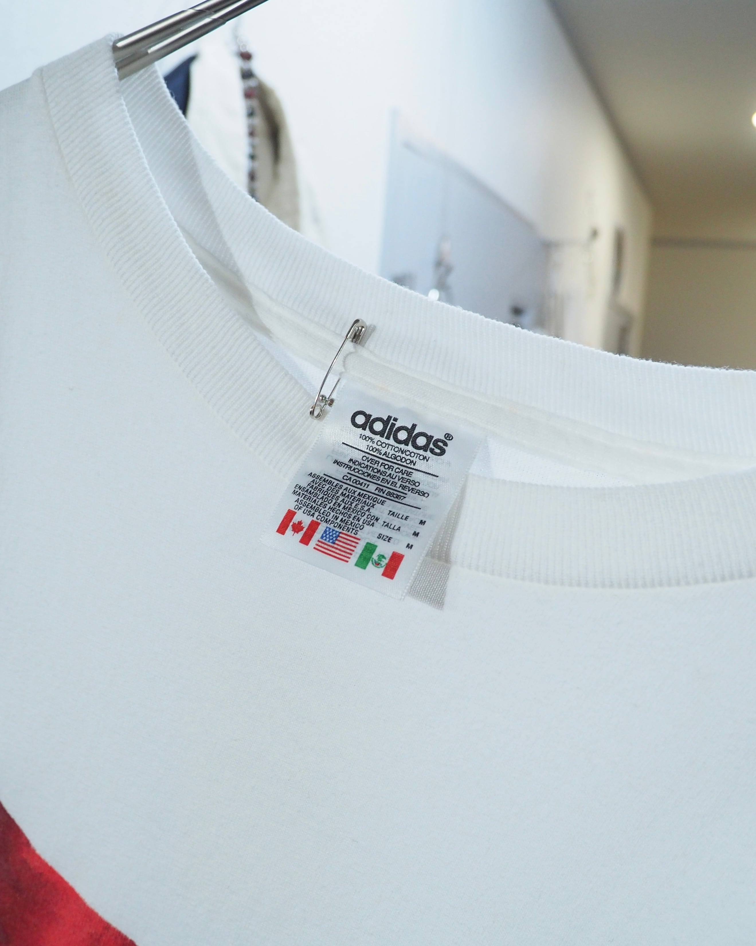 2000s ” Old adidas ” Flag logo printed vintage loose Tee