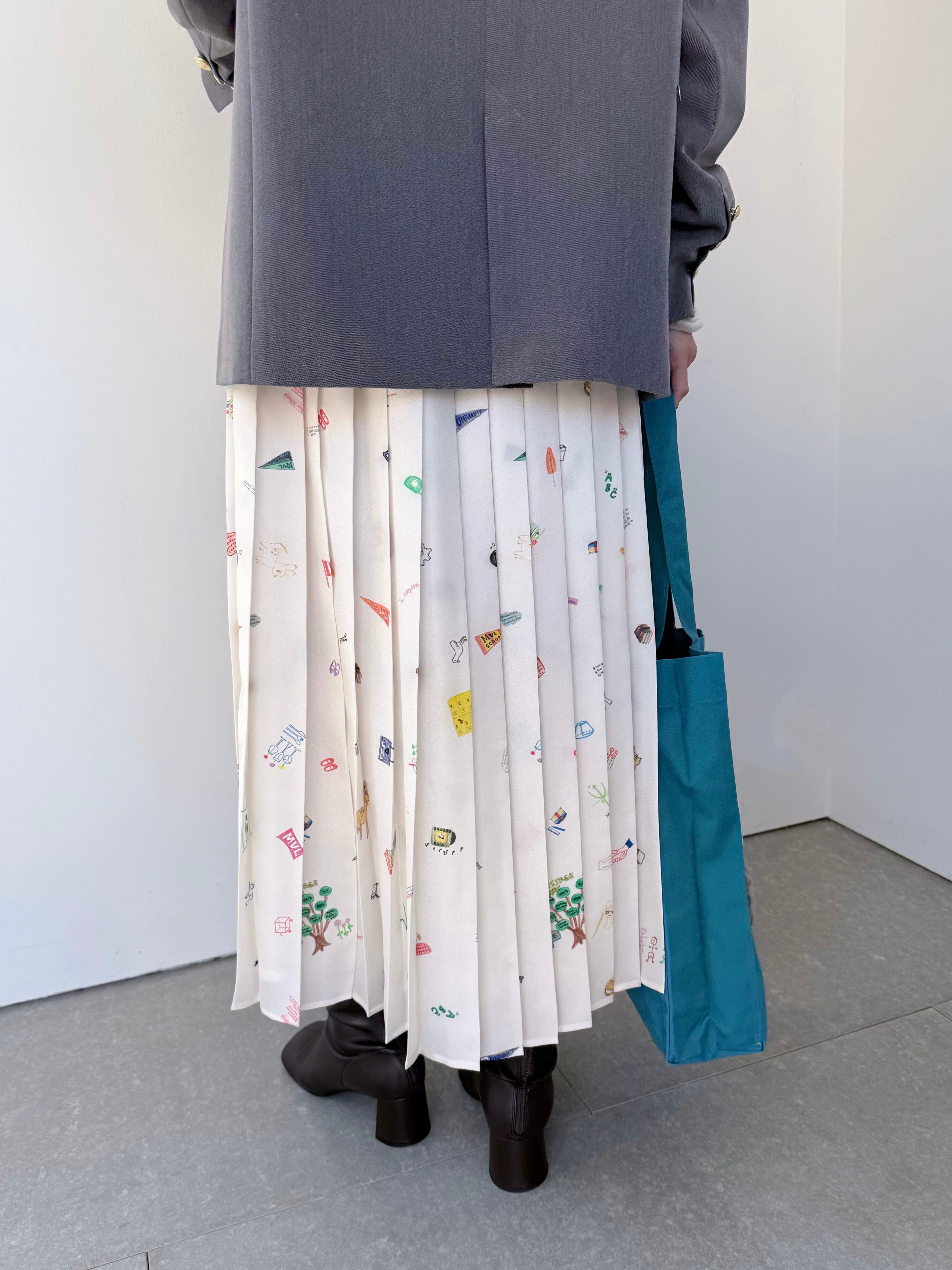 MUVEIL 落書きプリントプリーツスカート | KOKO