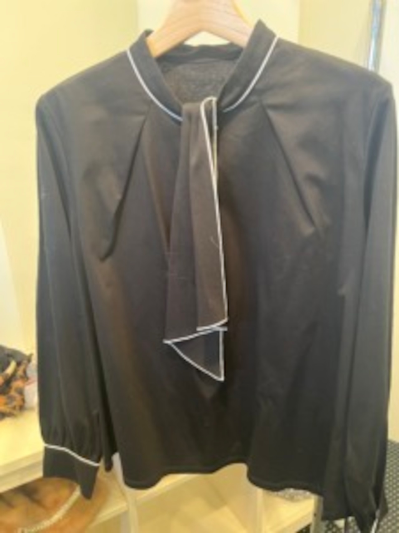 BRAHMIN(ボウタイアクセントブラウス)