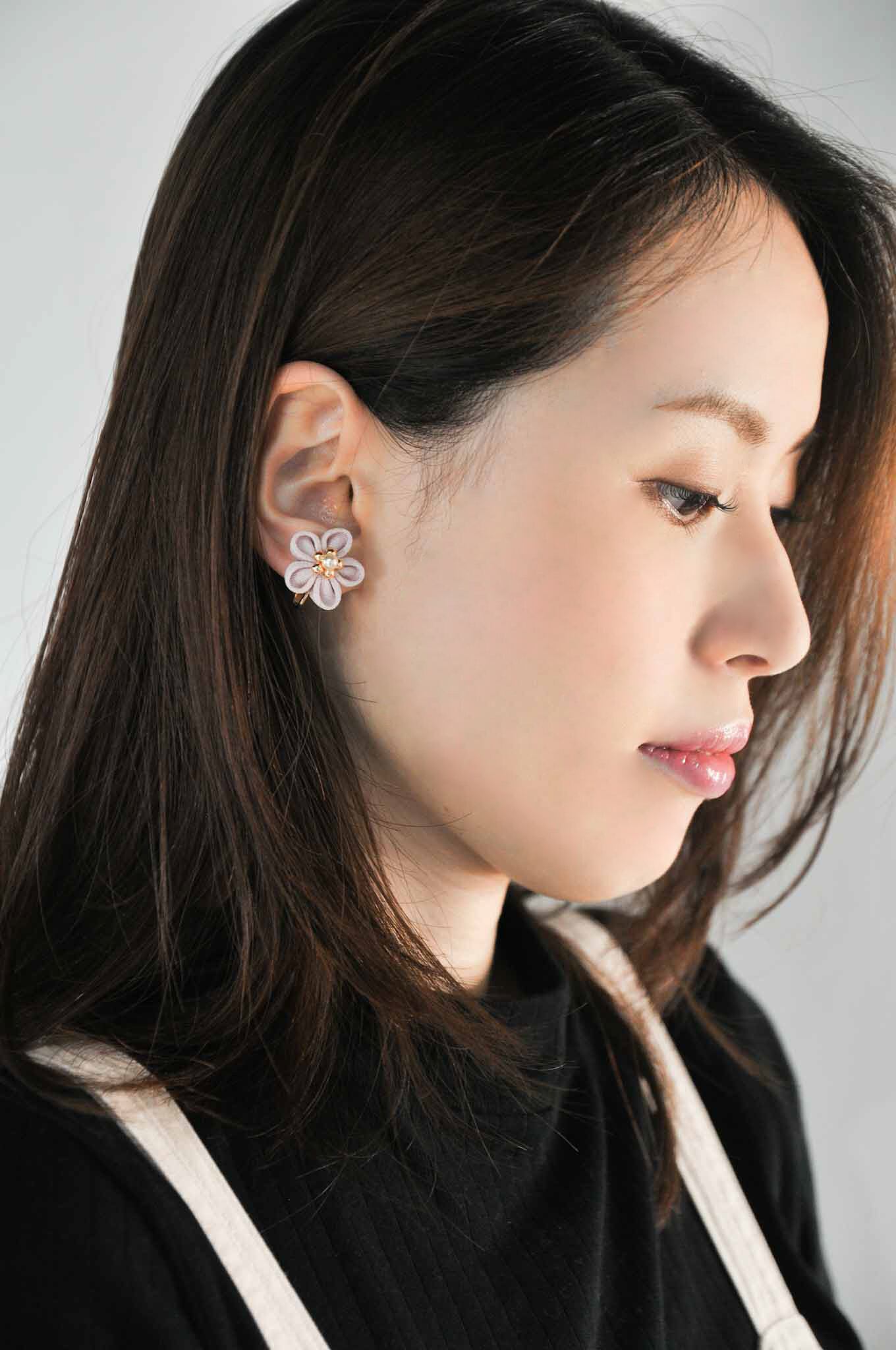 つまみ細工ピアスNO.1＊Deep color＊ | 金澤こまち -accessories-