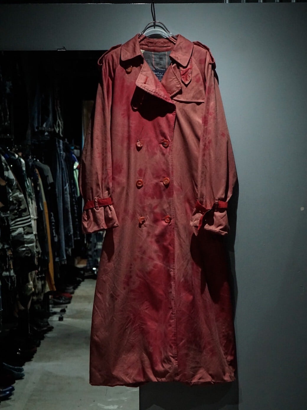 Burberry リメイクトレンチコート最後の晩餐ラグ