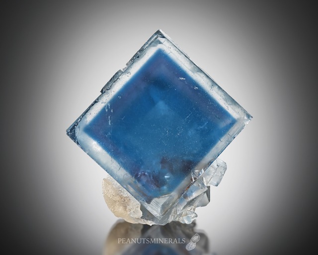 フローライト / クォーツ【Fluorite with Quartz】フランス産