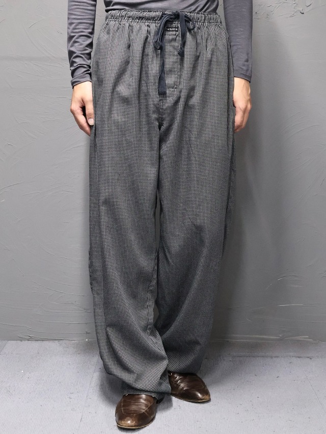check easy pants