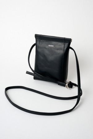 Clasp Pouch / 牛革 / U734-A65-701