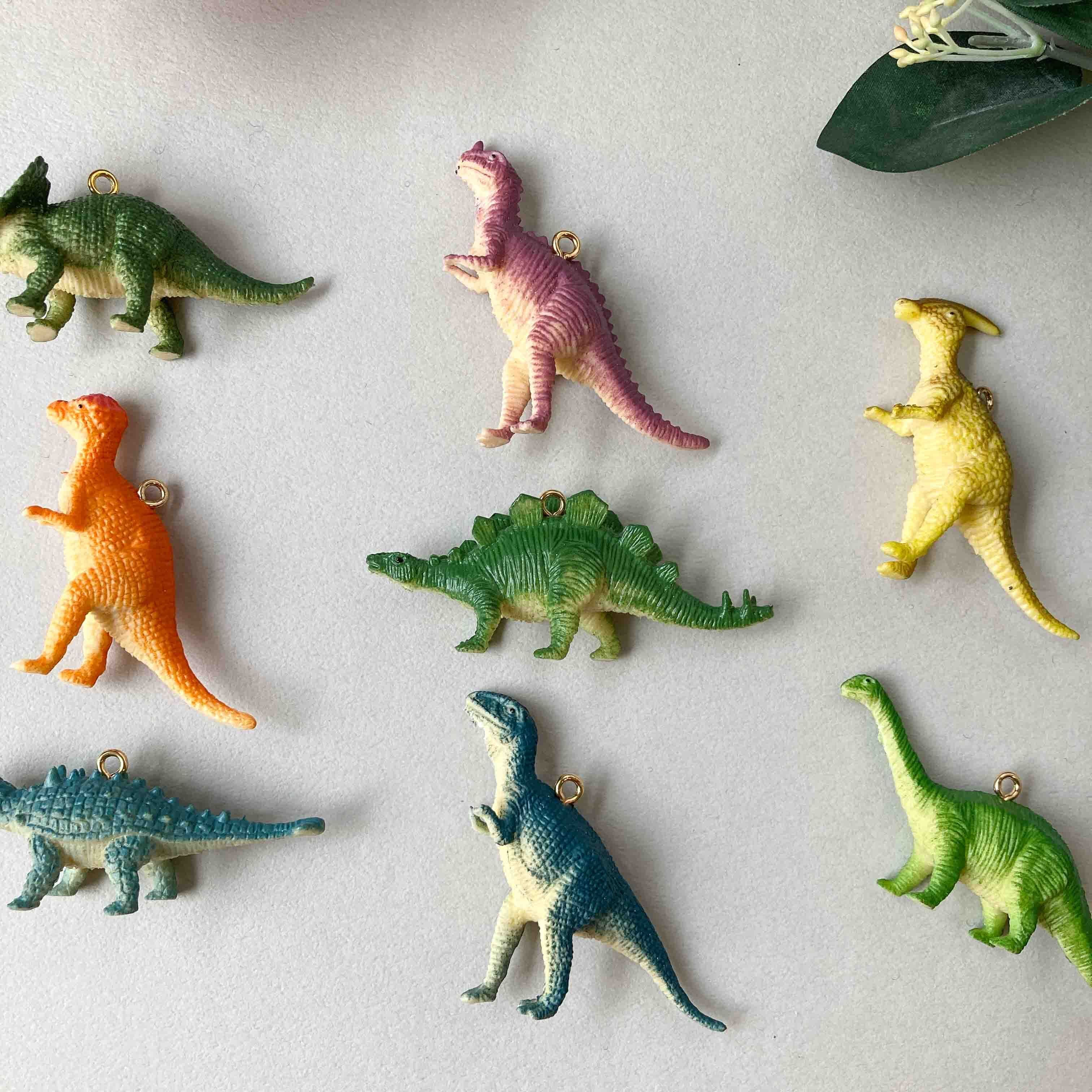カラフル恐竜のチャーム | Dua-アクセサリーパーツショップ