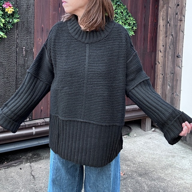 ざっくり切り替えニット